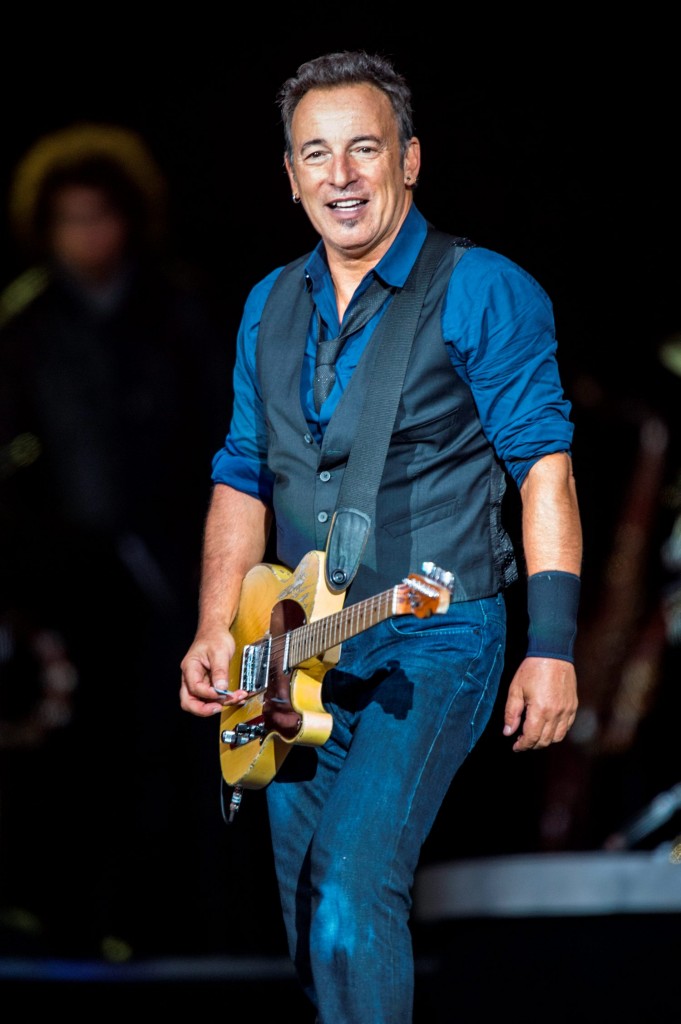 6 NEWS Bruce Springsteen